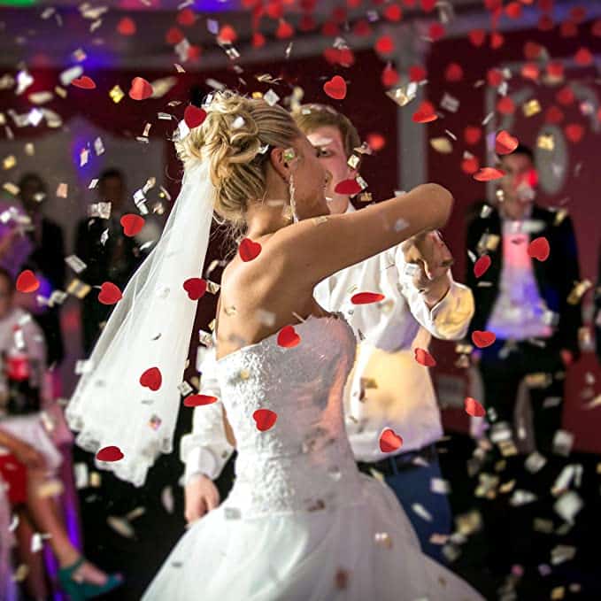 confeti de corazones